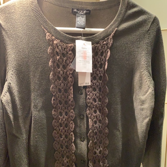 Brand new, Cardigan in olive color with olive embroidery.size : - Picture 7 of 15